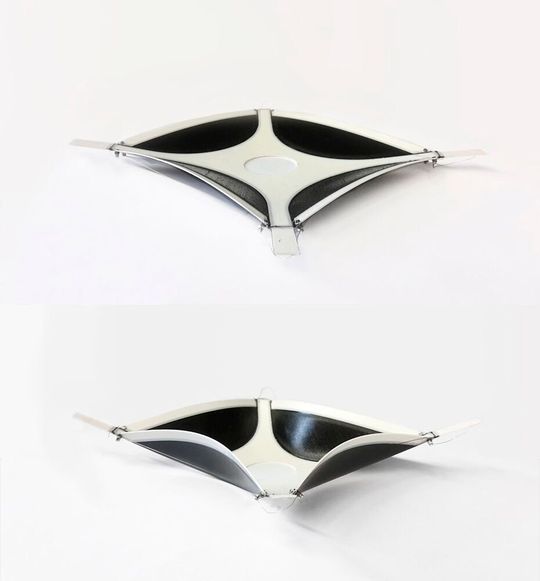 Darstellung der Formzustände für das konkrete Anwendungsbeispiel mit der Bezeichnung "Modulare Ablage für das Fahrzeugdashboard" vom Fraunhofer IWU. Darstellung der Formzustände für das konkrete Anwendungsbeispiel mit der Bezeichnung "Modulare Ablage für das Fahrzeugdashboard" vom Fraunhofer IWU.