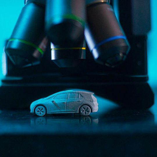 Symbolisch für die Leistungsfähigkeit aktueller 3D-Drucktechnologie produzierte HP in Zusammenarbeit mit dem Automobilzulieferer GKN 10000 Metallmodelle des Elektrofahrzeugs ID.3 für Volkswagen. Symbolisch für die Leistungsfähigkeit aktueller 3D-Drucktechnologie produzierte HP in Zusammenarbeit mit dem Automobilzulieferer GKN 10000 Metallmodelle des Elektrofahrzeugs ID.3 für Volkswagen.