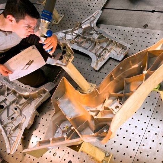 Ein Thema des Smart Engineering Days ist die neue Norm VDI 2221, die eine Anleitung für methodisches Konstruieren bei steigender Komplexität der Produkte gibt. Ein Thema des Smart Engineering Days ist die neue Norm VDI 2221, die eine Anleitung für methodisches Konstruieren bei steigender Komplexität der Produkte gibt.