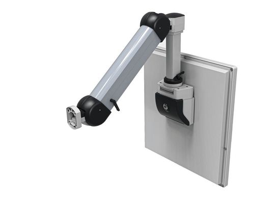 Der Flat-Panel-Adapter vereint Drehkupplung, Neigungsadapter und Flachsteuerungsadapter in einer Komponente. Der Flat-Panel-Adapter vereint Drehkupplung, Neigungsadapter und Flachsteuerungsadapter in einer Komponente.