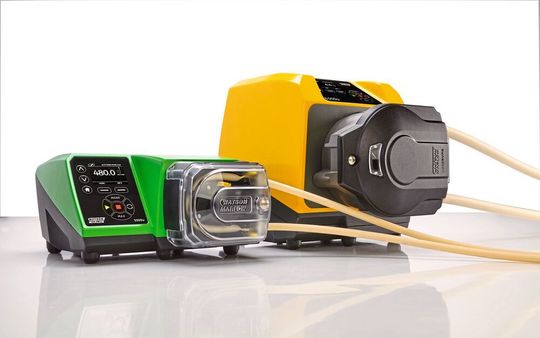 Die Gehäusepumpenreihen 530 und 630 bieten bieten hohe Präzision und eignen sich für anspruchsvolle Dosieraufgaben. Die Gehäusepumpenreihen 530 und 630 bieten bieten hohe Präzision und eignen sich für anspruchsvolle Dosieraufgaben.