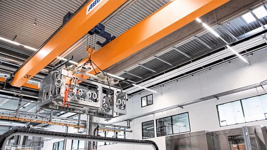 Das von Optima Pharma entwickelte CSPE-Verfahren soll Risiken beim Realisieren von Turnkey-Anlagen für pharmazeutische Produkte reduzieren und die Time-to-Market verkürzen. Das von Optima Pharma entwickelte CSPE-Verfahren soll Risiken beim Realisieren von Turnkey-Anlagen für pharmazeutische Produkte reduzieren und die Time-to-Market verkürzen.