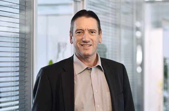 Johann Wiesböck, ELEKTRONIKPRAXIS. „Geben Sie Ihr Knowhow an unsere Leser weiter und bewerben Sie sich als Referent/in für den 2. ASE-Kongress in Sindelfingen.“ Johann Wiesböck, ELEKTRONIKPRAXIS. „Geben Sie Ihr Knowhow an unsere Leser weiter und bewerben Sie sich als Referent/in für den 2. ASE-Kongress in Sindelfingen.“