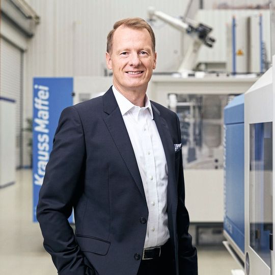 Neuer Geschäftsführer der KraussMaffei Group: Dr. Michael Ruf. Neuer Geschäftsführer der KraussMaffei Group: Dr. Michael Ruf.