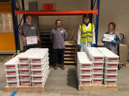 Desinfektionsmittel, das am Lanxess-Standort in Sudbury, England, produziert wurde, wird von dort in 13 Länder weltweit verschickt. Desinfektionsmittel, das am Lanxess-Standort in Sudbury, England, produziert wurde, wird von dort in 13 Länder weltweit verschickt.