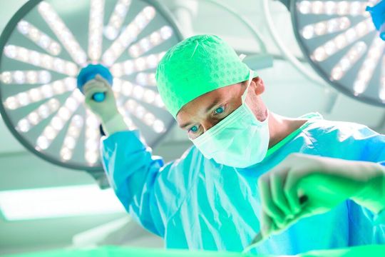 Der Technische Handel im DACH-Raum schöpft als Lieferant und findiger Fertiger sämtliche Möglichkeiten aus, um den Kampf gegen die Ausbreitung des Coronavirus zu unterstützen. Der Technische Handel im DACH-Raum schöpft als Lieferant und findiger Fertiger sämtliche Möglichkeiten aus, um den Kampf gegen die Ausbreitung des Coronavirus zu unterstützen.