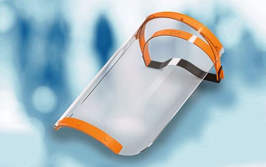 Gesichtsmasken: igus produziert am Standort Köln Kopfbänder für sogenannte Face Shields, die im 3D-Druck hergestellt werden. Durch das Spritzguss-Verfahren können über 10.000 Teile pro Woche hergestellt werden. Gesichtsmasken: igus produziert am Standort Köln Kopfbänder für sogenannte Face Shields, die im 3D-Druck hergestellt werden. Durch das Spritzguss-Verfahren können über 10.000 Teile pro Woche hergestellt werden.
