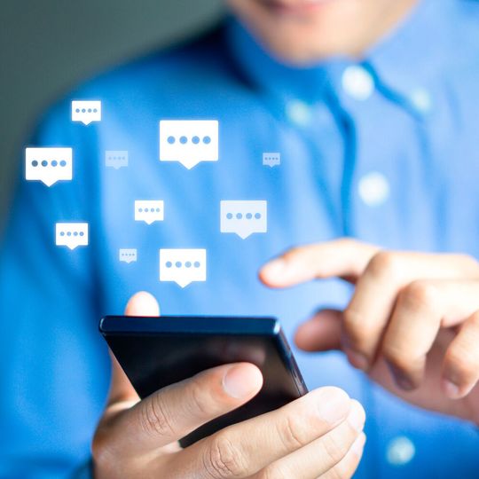 Mit Text-Messaging die Kundebindung verbessern. Mit Text-Messaging die Kundebindung verbessern.