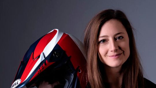 Kim Irmgartz, Selfmade-Powerfrau - Wir ziehen den Helm. Kim Irmgartz, Selfmade-Powerfrau - Wir ziehen den Helm.