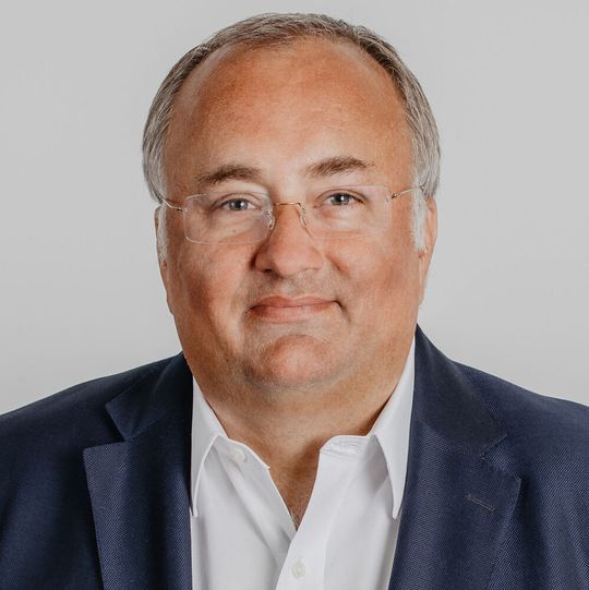 Der Service-Profi Dinko Eror wird COO bei Matrix42. Der Service-Profi Dinko Eror wird COO bei Matrix42.