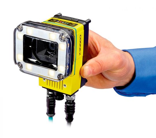 Mit In-Sight D900 können Prüfanwendungen in unterschiedlichen Industriebereichen automatisiert werden. Mit In-Sight D900 können Prüfanwendungen in unterschiedlichen Industriebereichen automatisiert werden.