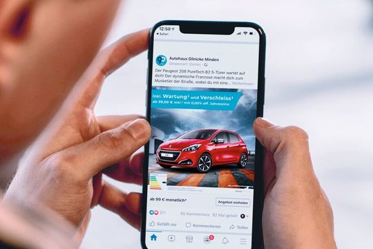 Mit Werbekampagnen auf Facebook erreicht ein Autohaus ganz gezielt die richtigen Interessenten. Mit Werbekampagnen auf Facebook erreicht ein Autohaus ganz gezielt die richtigen Interessenten.