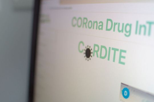 Corona-Datenbank: CORDITE bündelt wichtige Forschungsdaten zu potenziellen Medikamenten für die Bekämpfung von SARS-CoV-2 und unterstützt somit die Forschung bei der Arzneimittelentwicklung. Corona-Datenbank: CORDITE bündelt wichtige Forschungsdaten zu potenziellen Medikamenten für die Bekämpfung von SARS-CoV-2 und unterstützt somit die Forschung bei der Arzneimittelentwicklung.