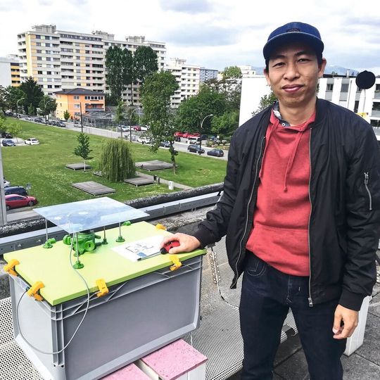Nam Cao ist für die Hardware
des Pollensensor-Prototypen
verantwortlich. Der PhD-Student
arbeitet am Institut für Technische
Informatik der TU Graz. Nam Cao ist für die Hardware
des Pollensensor-Prototypen
verantwortlich. Der PhD-Student
arbeitet am Institut für Technische
Informatik der TU Graz.