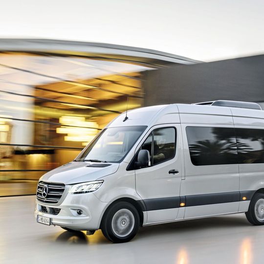 Daimler hat zwei sechsstellige Rückrufe für den Sprinter gestartet. Daimler hat zwei sechsstellige Rückrufe für den Sprinter gestartet.
