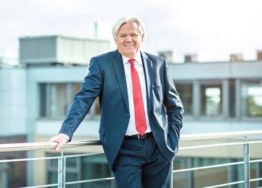Hans Beckhoff, Geschäftsführender Inhaber von Beckhoff Automation, kommentiert das Geschäftsjahr 2019 so: „Nach vielen Jahren des Aufschwungs war eine zyklische Korrektur zu erwarten.“ Hans Beckhoff, Geschäftsführender Inhaber von Beckhoff Automation, kommentiert das Geschäftsjahr 2019 so: „Nach vielen Jahren des Aufschwungs war eine zyklische Korrektur zu erwarten.“