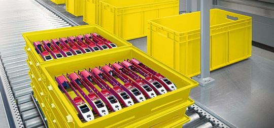 Mehrwegbehälter bewähren sich in vielen Branchen, unter anderem in der Automotive-Industrie. Mehrwegbehälter bewähren sich in vielen Branchen, unter anderem in der Automotive-Industrie.