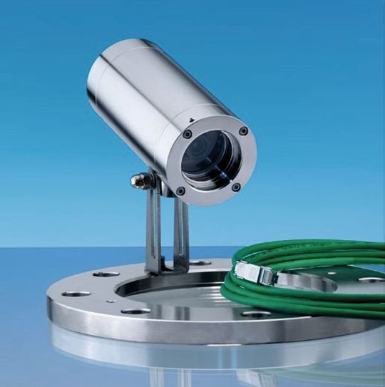 Visulex Kamera K55-HD-Ex mit Klappscharnier auf einem Flansch montiert Visulex Kamera K55-HD-Ex mit Klappscharnier auf einem Flansch montiert