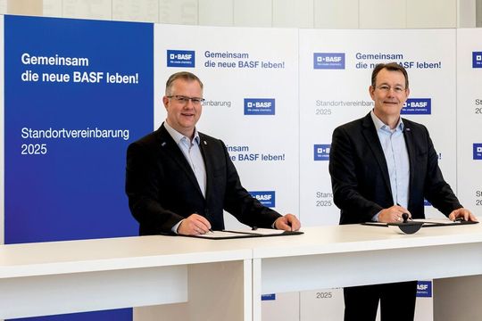 Sinischa Horvat, Vorsitzender des Betriebsrats der BASF; Michael Heinz, Mitglied des Vorstands der BASF und Standortleiter Ludwigshafen Sinischa Horvat, Vorsitzender des Betriebsrats der BASF; Michael Heinz, Mitglied des Vorstands der BASF und Standortleiter Ludwigshafen