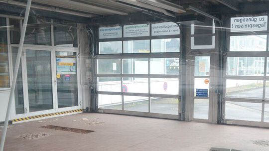 Schon fast die Hälfte der Betriebe hat laut der Branchenumfrage von Kanzlei Voigt Rechtsanwaltskanzlei GmbH finanzielle Hilfen in Anspruch genommen. Schon fast die Hälfte der Betriebe hat laut der Branchenumfrage von Kanzlei Voigt Rechtsanwaltskanzlei GmbH finanzielle Hilfen in Anspruch genommen.