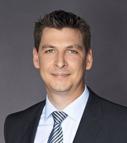 Stefan Knauf ist neuer Division Manager des Geschäftsbereiches Industrial Automation Systems Central Europe bei Mitsubishi Electric Europe B.V. Er folgt Christoph Zöller. Stefan Knauf ist neuer Division Manager des Geschäftsbereiches Industrial Automation Systems Central Europe bei Mitsubishi Electric Europe B.V. Er folgt Christoph Zöller.