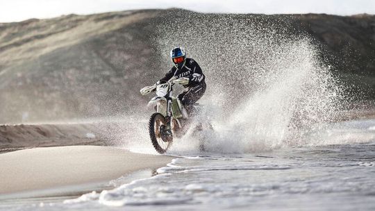 Die Dakar-Serie von Klim ist ein wahres Multitalent und beinahe im ganzen Jahr universell einsetzbar. Die Dakar-Serie von Klim ist ein wahres Multitalent und beinahe im ganzen Jahr universell einsetzbar.