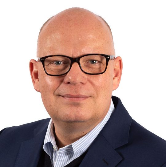 Robert Jung, DACH-Chef bei Comstor, sieht die Titus-Technologie als wirksamen Schutz vor Data Leaks an. Robert Jung, DACH-Chef bei Comstor, sieht die Titus-Technologie als wirksamen Schutz vor Data Leaks an.
