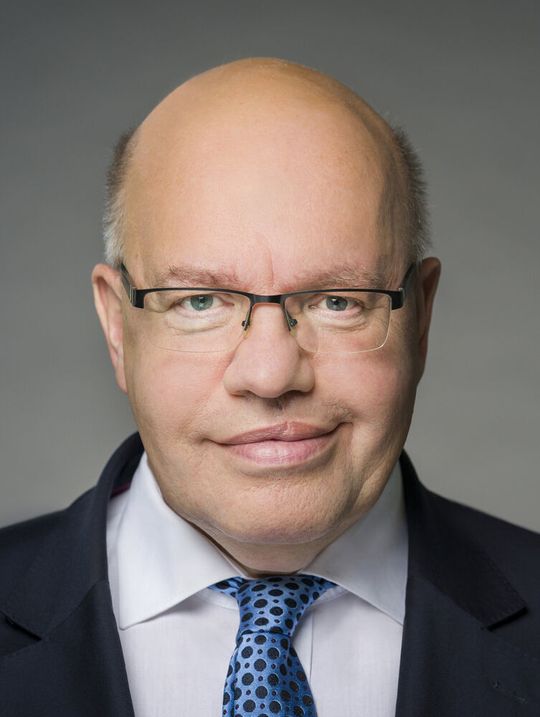 Altmaier hatte in der Corona-Krise vor einem Ausverkauf deutscher Wirtschaftsinteressen gewarnt. Altmaier hatte in der Corona-Krise vor einem Ausverkauf deutscher Wirtschaftsinteressen gewarnt.