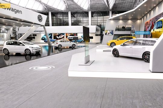 Die Hanauer Werbeagentur Autoactiva hat 3-D-Messehallen mit Hunderten von aktuellen Fahrzeugmodellen konzipiert. Die Hanauer Werbeagentur Autoactiva hat 3-D-Messehallen mit Hunderten von aktuellen Fahrzeugmodellen konzipiert.
