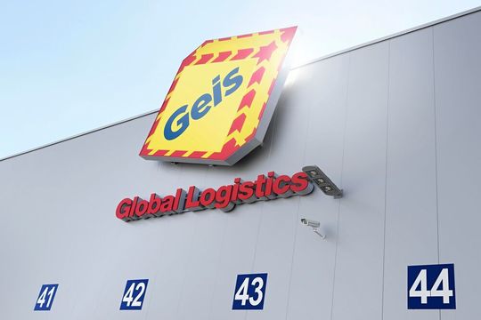 6437 Mitarbeiter wickelten 2019 fast 10 Mio. Aufträge für Geis ab. 6437 Mitarbeiter wickelten 2019 fast 10 Mio. Aufträge für Geis ab.