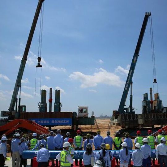 BASF started piling of the first plants of its smart Verbund project in Zhanjiang, China. BASF started piling of the first plants of its smart Verbund project in Zhanjiang, China.