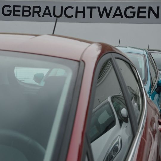 Absatzstau nach dem Corona-Lockdown: Auf Deutschlands größtem Onlinemarktplatz, Mobile.de, haben Händler derzeit so viele Fahrzeuge inseriert wie nie. Absatzstau nach dem Corona-Lockdown: Auf Deutschlands größtem Onlinemarktplatz, Mobile.de, haben Händler derzeit so viele Fahrzeuge inseriert wie nie.