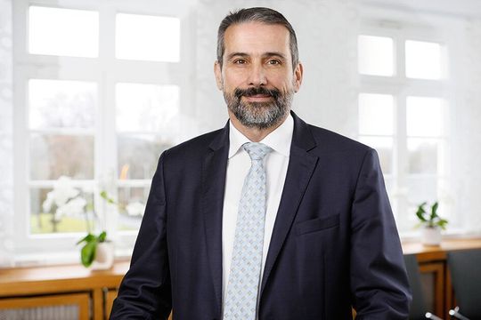 Bringt reichhaltige Erfahrung aus der Automatisierungs- und Qualitätssicherungsbranche mit: Harald Rackel, designierter COO bei SSI Schäfer. Bringt reichhaltige Erfahrung aus der Automatisierungs- und Qualitätssicherungsbranche mit: Harald Rackel, designierter COO bei SSI Schäfer.
