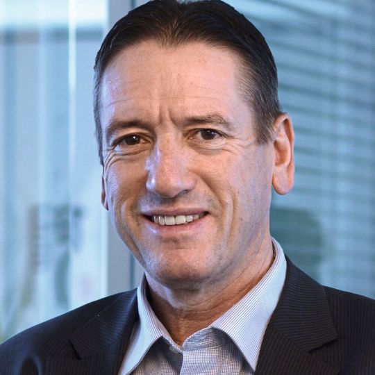 Johann Wiesböck, Chefredakteur ELEKTRONIKPRAXIS. „Schwerpunkte der 3. Technologietage Leiterplatter & Baugruppe sind in diesem Jahr Baugruppen- und Leiterplattentechnologie, Basismaterial und Leiterplattenbewertung, PCB-Design und CAD-Konstruktion sowie Richtlinien und Kosten.“ Johann Wiesböck, Chefredakteur ELEKTRONIKPRAXIS. „Schwerpunkte der 3. Technologietage Leiterplatter & Baugruppe sind in diesem Jahr Baugruppen- und Leiterplattentechnologie, Basismaterial und Leiterplattenbewertung, PCB-Design und CAD-Konstruktion sowie Richtlinien und Kosten.“