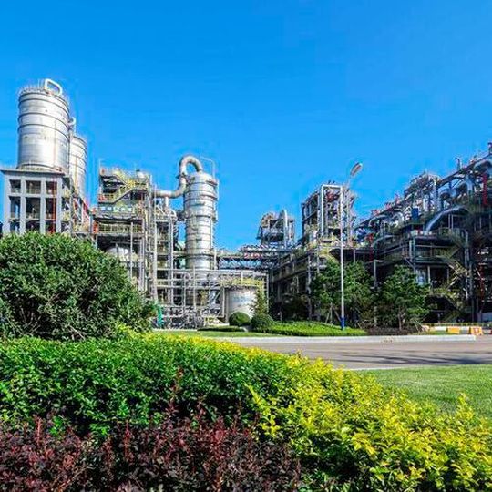 Hengli’s 4th PTA line was executed in record time of 22 months from engineering kick-off meeting to start-up. Hengli’s 4th PTA line was executed in record time of 22 months from engineering kick-off meeting to start-up.