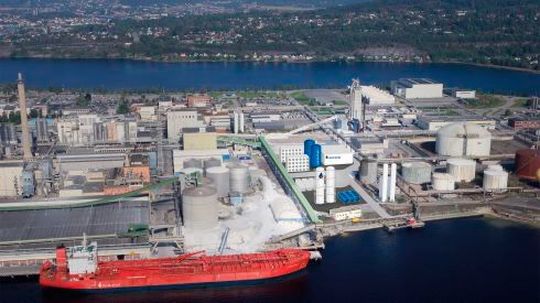Ein Industriekonsortium vereint die Kräfte führender Unternehmen, um klimaneutralen Transport durch die Bereitstellung von erneuerbaren Kraftstoffen zu ermöglichen. Ein Industriekonsortium vereint die Kräfte führender Unternehmen, um klimaneutralen Transport durch die Bereitstellung von erneuerbaren Kraftstoffen zu ermöglichen.
