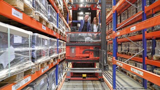 Ein von Forschern des Instituts für Integrierte Produktion Hannover (IPH) entwickelter Software-Demonstrator liefert kostenfreie Schnelltests zur Systemauswahl. Ein von Forschern des Instituts für Integrierte Produktion Hannover (IPH) entwickelter Software-Demonstrator liefert kostenfreie Schnelltests zur Systemauswahl.