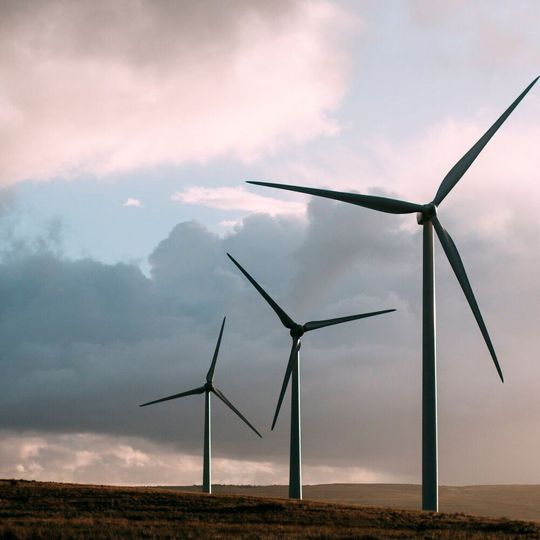 In Stralsung wurde eine Anlage zur Umwandlung von regenerativem Strom zu Biomethanol in Stralsund in Betrieb genommen. In Stralsung wurde eine Anlage zur Umwandlung von regenerativem Strom zu Biomethanol in Stralsund in Betrieb genommen.