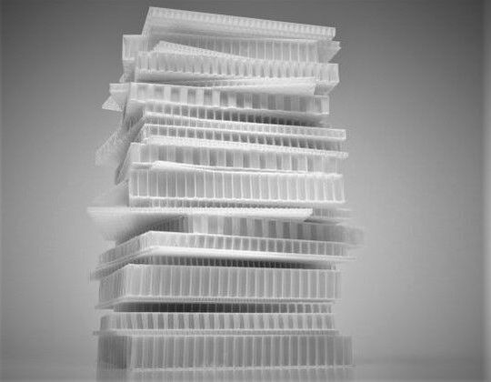 Wabenkerne gewinnen als Leichtbaumaterial immer mehr an Bedeutung, sagt Thermhex über seine Produkte. Ideen für neue Projekte entstünden quasi „am laufenden Band“. Den Erfolg bestätigen jetzt auch die neuesten Geschäftszahlen... Wabenkerne gewinnen als Leichtbaumaterial immer mehr an Bedeutung, sagt Thermhex über seine Produkte. Ideen für neue Projekte entstünden quasi „am laufenden Band“. Den Erfolg bestätigen jetzt auch die neuesten Geschäftszahlen...