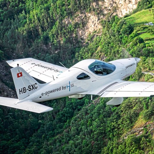 H55 avion d'entraînement électrique. H55 avion d'entraînement électrique.