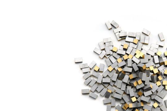 Da Vacotherm kein Hafnium enthält, kann es in großen Mengen produziert werden. Da Vacotherm kein Hafnium enthält, kann es in großen Mengen produziert werden.