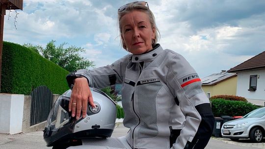 Karin Munk, Generalsekretärin Arge2Rad, ein Glücksfall für die österreichische Motorradlobby. Karin Munk, Generalsekretärin Arge2Rad, ein Glücksfall für die österreichische Motorradlobby.