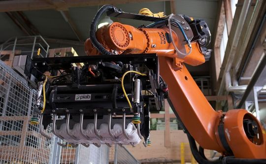 Für Palettier- und Entpalettiervorgänge mit Industrierobotern bietet Piab eine breite Palette an End-of-Arm-Tools (EOAT) an. Für Palettier- und Entpalettiervorgänge mit Industrierobotern bietet Piab eine breite Palette an End-of-Arm-Tools (EOAT) an.