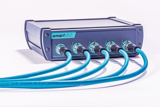Das Datenerfassungssystem Smartblick von Perschmann soll mit allen CNC-Maschinen kompatibel sein. Das Datenerfassungssystem Smartblick von Perschmann soll mit allen CNC-Maschinen kompatibel sein.