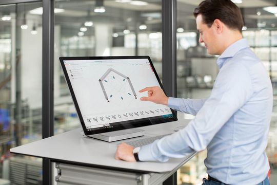 Einfach und intuitiv konstruieren und von überall am nächsten Projekt arbeiten – diese Ziel verfolgt Item mit seinem Engineeringtool. Einfach und intuitiv konstruieren und von überall am nächsten Projekt arbeiten – diese Ziel verfolgt Item mit seinem Engineeringtool.