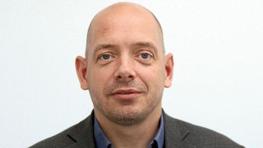 Stefan Onken: „Jenseits von digitalen Netzwerken spielt sich das Wichtige, das was zählt, immer noch hinter den Kulissen ab. Das Netzwerk bleibt.“ Stefan Onken: „Jenseits von digitalen Netzwerken spielt sich das Wichtige, das was zählt, immer noch hinter den Kulissen ab. Das Netzwerk bleibt.“