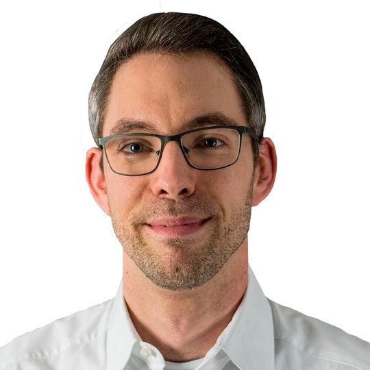 Christian Schröder, Head of Sales und Marketing bei Reddoxx, sieht für Fachhändler die Chance, auch in einem schwierigen wirtschaftlichen Umfeld, Projekte mit dem neuen Mietmodell abzuschließen. Christian Schröder, Head of Sales und Marketing bei Reddoxx, sieht für Fachhändler die Chance, auch in einem schwierigen wirtschaftlichen Umfeld, Projekte mit dem neuen Mietmodell abzuschließen.