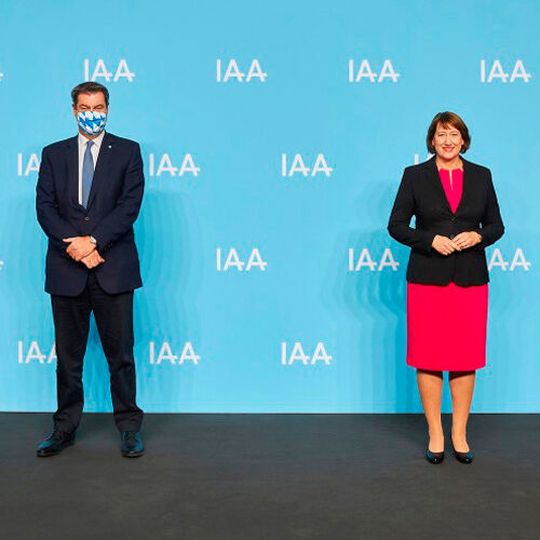 Bayerns Ministerpräsident Markus Söder und VDA-Präsidentin Hildegard Müller am Mittwoch in München. Bayerns Ministerpräsident Markus Söder und VDA-Präsidentin Hildegard Müller am Mittwoch in München.