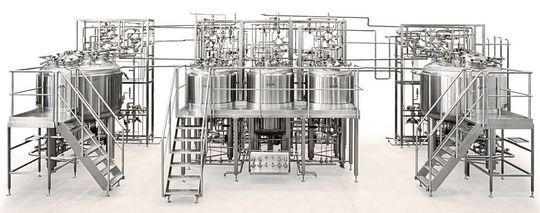 Das Foto zeigt den endgültigen Formulierungsprozess. Dieser Prozess besteht aus zwei Schritten. Eine Ultra-/Diafiltration und den folgenden Formulierungsschritt. Das Produkt ist Immunglobulin. Das Foto zeigt den endgültigen Formulierungsprozess. Dieser Prozess besteht aus zwei Schritten. Eine Ultra-/Diafiltration und den folgenden Formulierungsschritt. Das Produkt ist Immunglobulin.