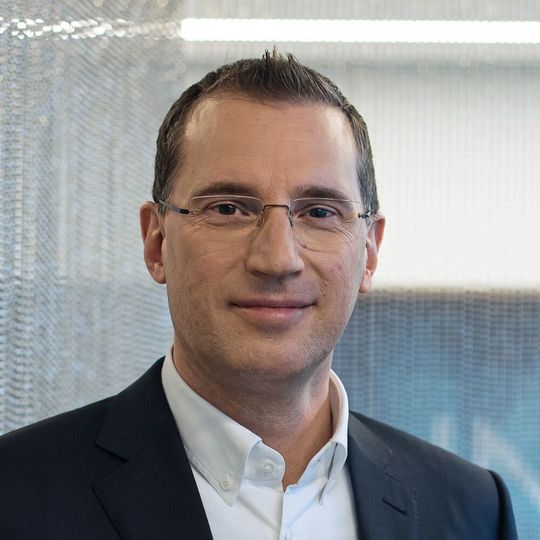Steffen Hahn Steffen Hahn